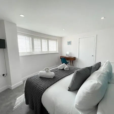 Ocean Gate 24 New Quay